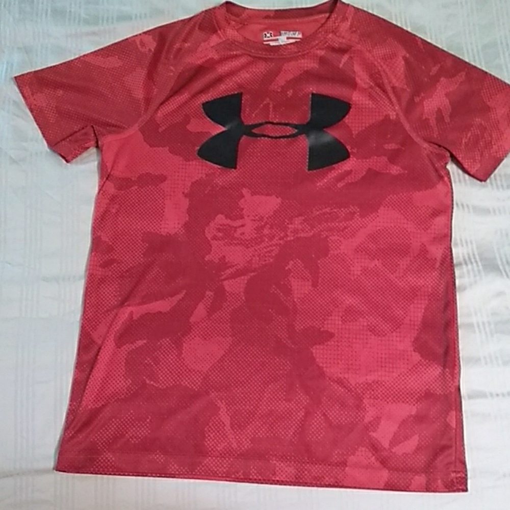 Under Armour M shirt